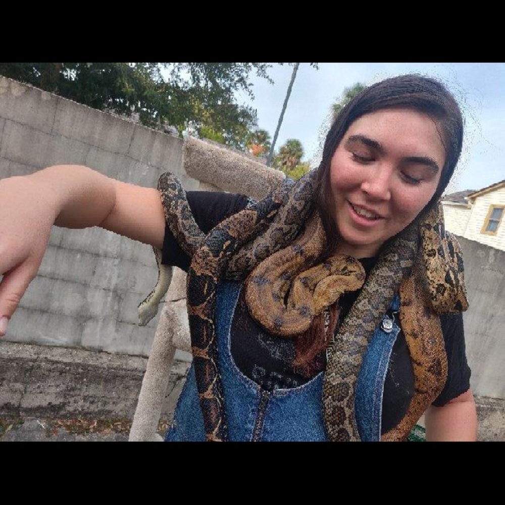 Meet your Posher, Caroline